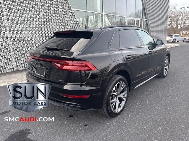 Photo of 2022 Mythos Black Metallic Audi Q8