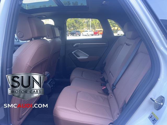 Photo of 2025 Glacier White Audi Q3