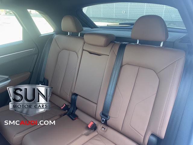 Photo of 2025 Glacier White Audi Q3