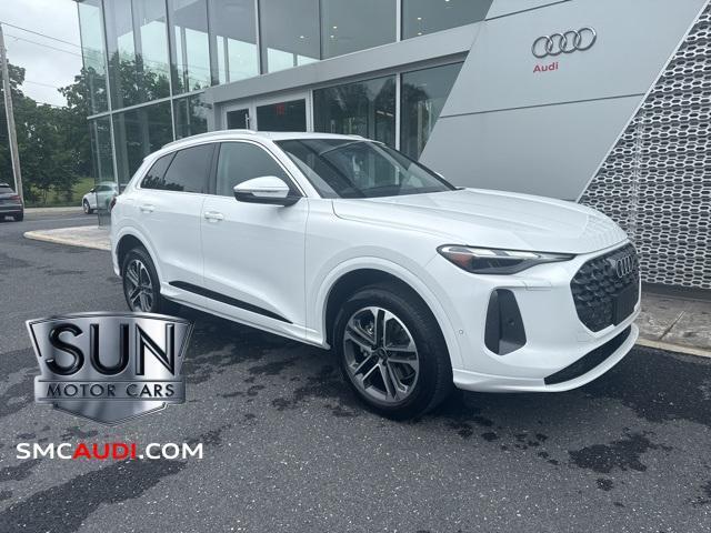 Photo of 2025 Arkona White Audi Q5