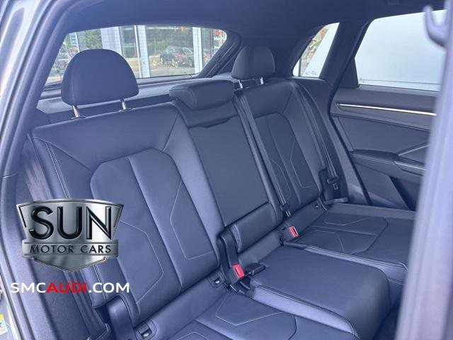 Photo of 2025 Chronos Gray Metallic Audi Q3