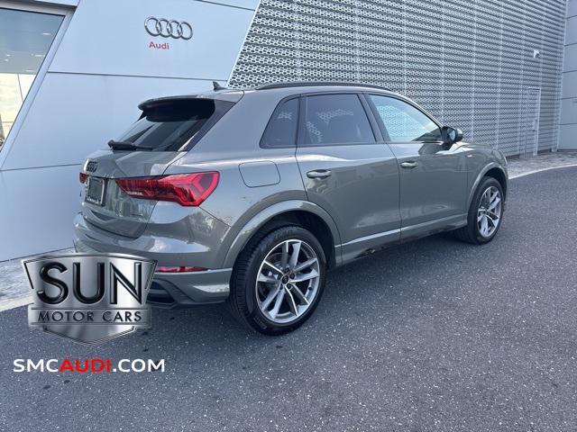 Photo of 2025 Chronos Gray Metallic Audi Q3