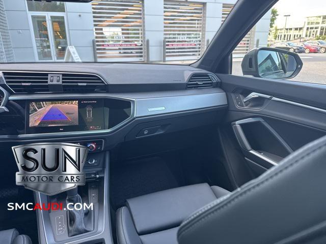 Photo of 2025 Chronos Gray Metallic Audi Q3