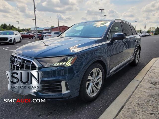 Photo of 2021 Galaxy Blue Metallic Audi Q7