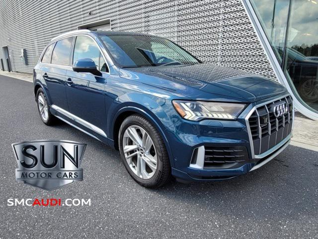 Photo of 2021 Galaxy Blue Metallic Audi Q7