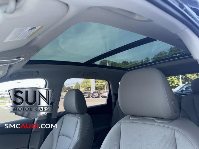 Photo of 2021 Galaxy Blue Metallic Audi Q7