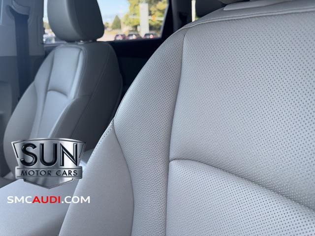 Photo of 2021 Galaxy Blue Metallic Audi Q7