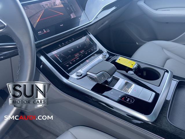 Photo of 2021 Galaxy Blue Metallic Audi Q7