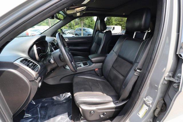 Photo of 2019 Sting-Gray Clearcoat Jeep Grand Cherokee