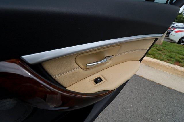Photo of 2017 Alpine White BMW 340