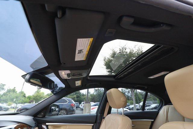 Photo of 2017 Alpine White BMW 340
