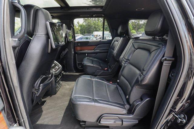 Photo of 2021 Infinite Black Lincoln Navigator