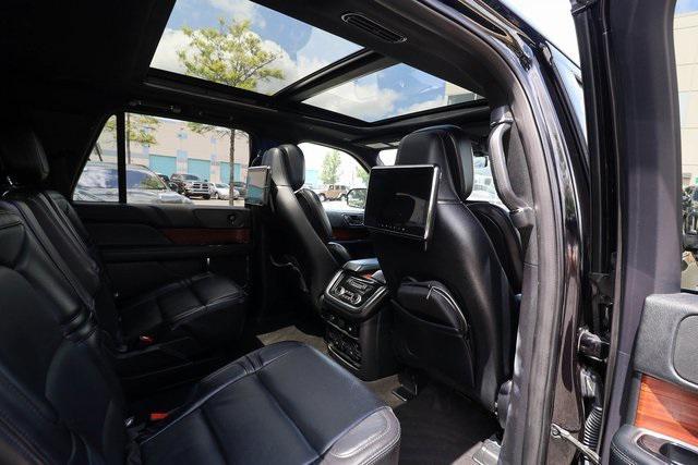 Photo of 2021 Infinite Black Lincoln Navigator