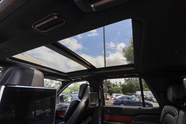 Photo of 2021 Infinite Black Lincoln Navigator