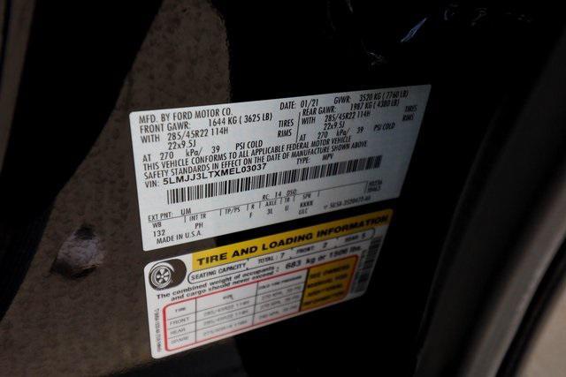 Photo of 2021 Infinite Black Lincoln Navigator
