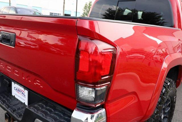 Photo of 2019 Barcelona Red Metallic Toyota Tacoma