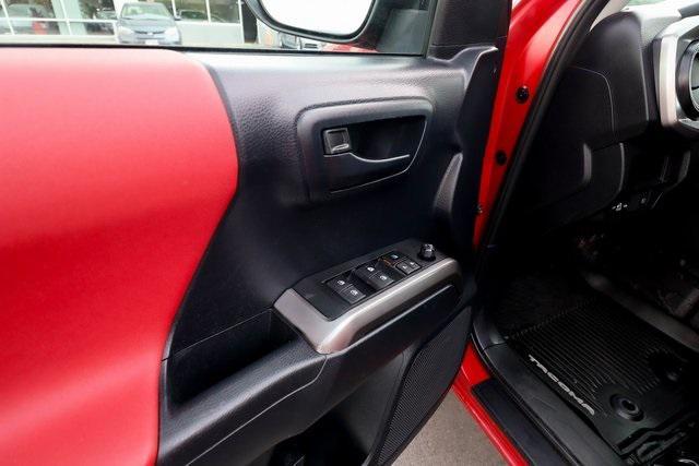 Photo of 2019 Barcelona Red Metallic Toyota Tacoma
