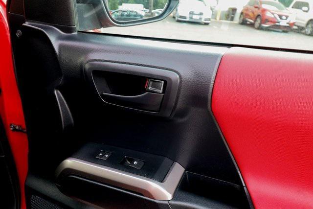 Photo of 2019 Barcelona Red Metallic Toyota Tacoma