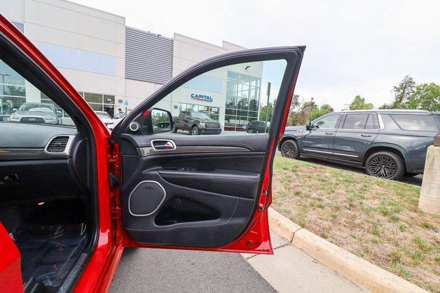 Photo of 2018 Redline 2 Coat Pearl Jeep Grand Cherokee