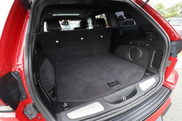 Photo of 2018 Redline 2 Coat Pearl Jeep Grand Cherokee