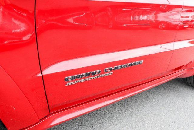 Photo of 2018 Redline 2 Coat Pearl Jeep Grand Cherokee