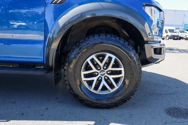 Photo of 2018 Lightning Blue Ford F-150