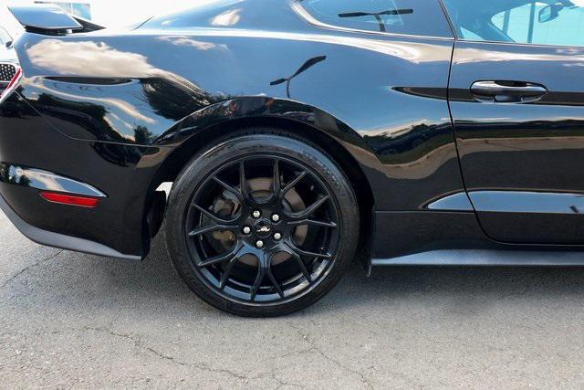 Photo of 2019 Shadow Black Ford Mustang