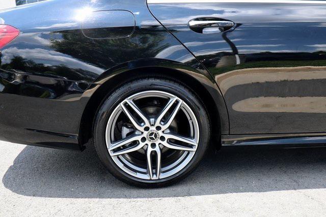 Photo of 2018 Black Mercedes-Benz E-Class
