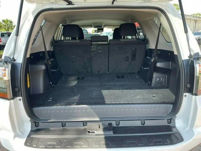 Photo of 2024 Wind Chill Pearl Toyota 4Runner