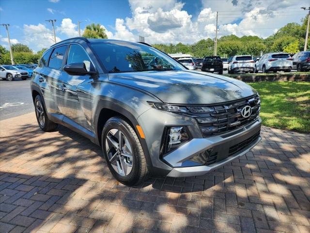 Photo of 2025 Hampton Gray Hyundai TUCSON