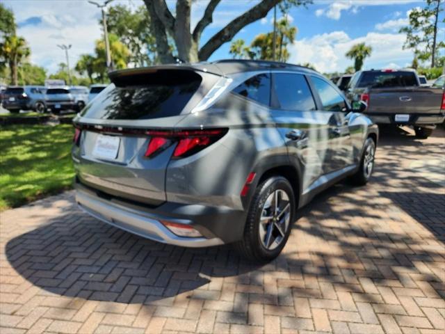 Photo of 2025 Hampton Gray Hyundai TUCSON
