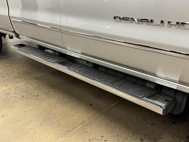 Photo of 2017 Quicksilver Metallic GMC Sierra 3500