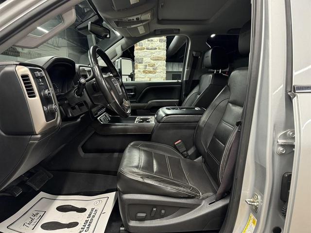 Photo of 2017 Quicksilver Metallic GMC Sierra 3500
