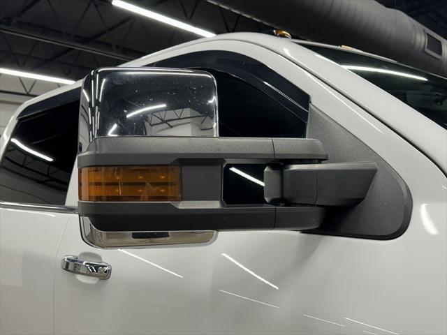 Photo of 2017 Summit White Chevrolet Silverado 3500