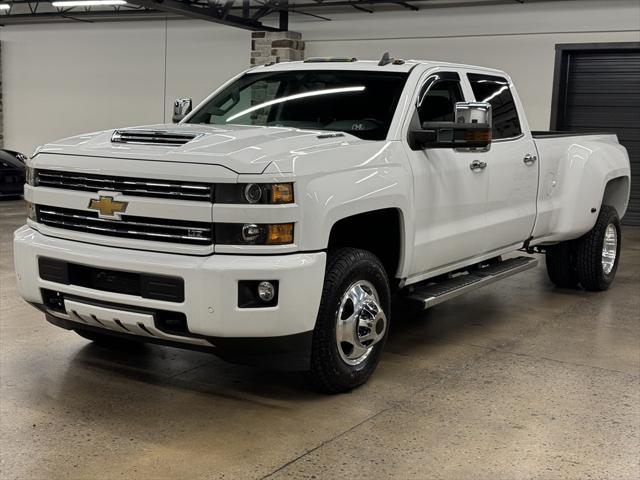 Photo of 2017 Summit White Chevrolet Silverado 3500