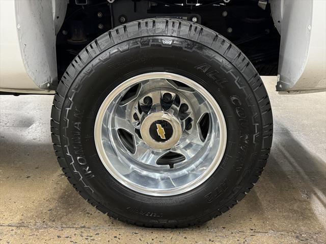 Photo of 2017 Summit White Chevrolet Silverado 3500