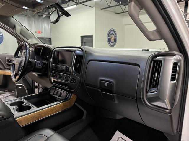 Photo of 2017 Summit White Chevrolet Silverado 3500