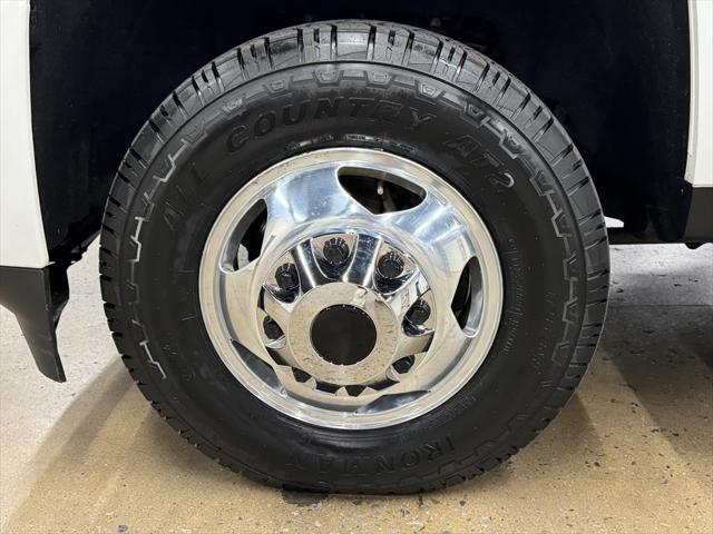 Photo of 2017 Summit White Chevrolet Silverado 3500