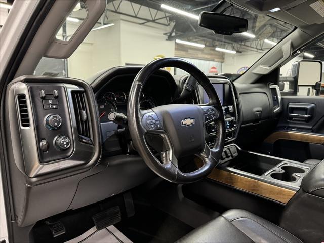 Photo of 2017 Summit White Chevrolet Silverado 3500