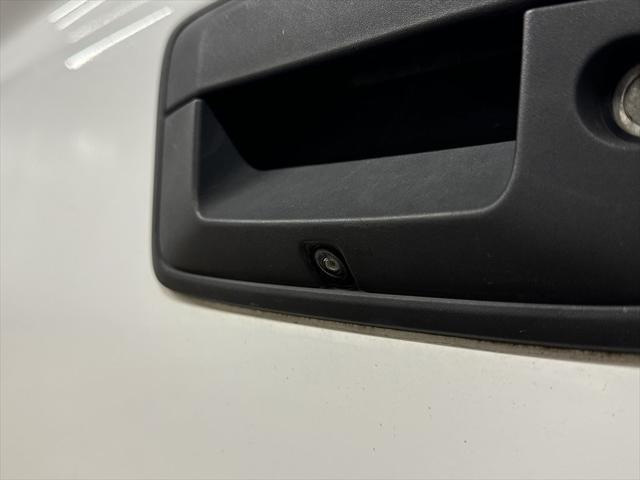 Photo of 2017 Summit White Chevrolet Silverado 3500