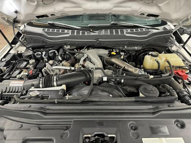 Photo of 2020 Star White Metallic Tri-Coat Ford F-350