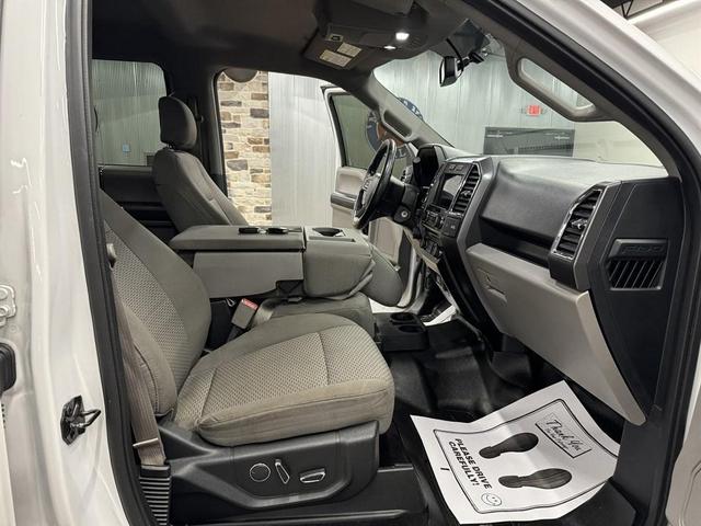 Photo of 2016 Oxford White Ford F-150