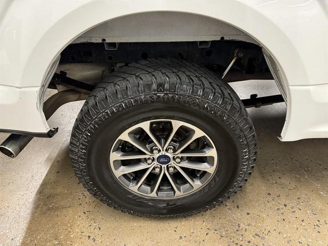 Photo of 2016 Oxford White Ford F-150