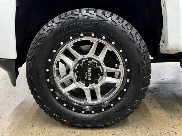 Photo of 2017 Summit White Chevrolet Silverado 2500