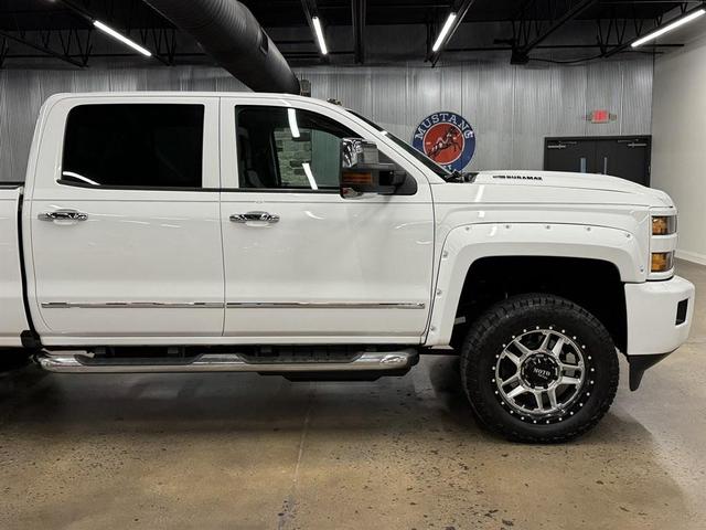 Photo of 2017 Summit White Chevrolet Silverado 2500