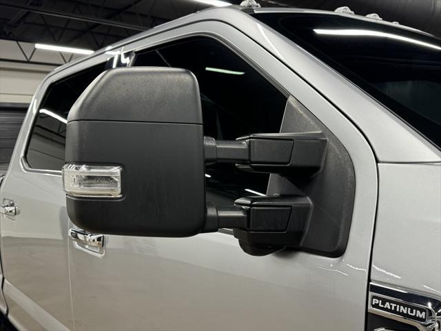 Photo of 2022 Iconic Silver Metallic Ford F-250