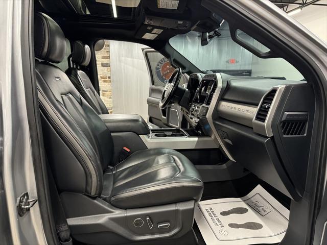 Photo of 2022 Iconic Silver Metallic Ford F-250
