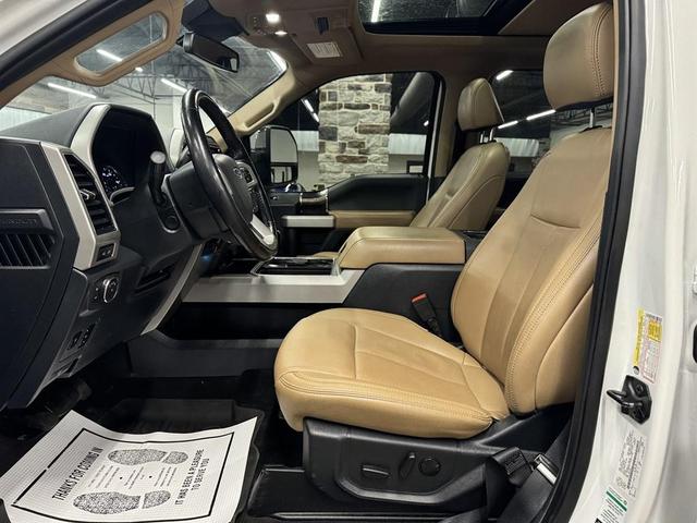 Photo of 2022 White Ford F-350