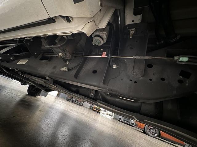 Photo of 2018 White Platinum Metallic Tri-Coat Ford F-450