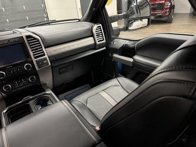 Photo of 2018 White Platinum Metallic Tri-Coat Ford F-450
